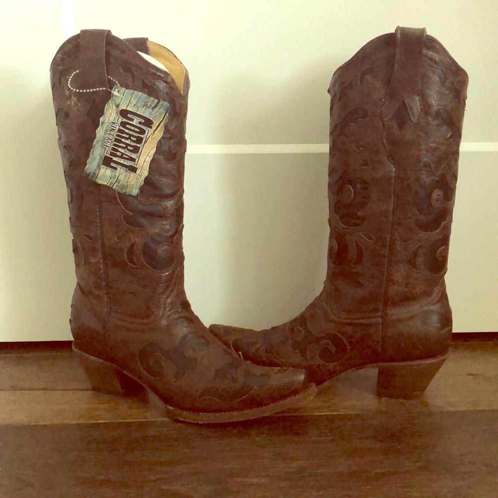 Women’s corral boots